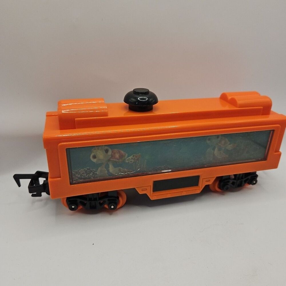 2006 Planet Toys Train Disney Pixar Finding Nemo Orange trains Car Replacement
